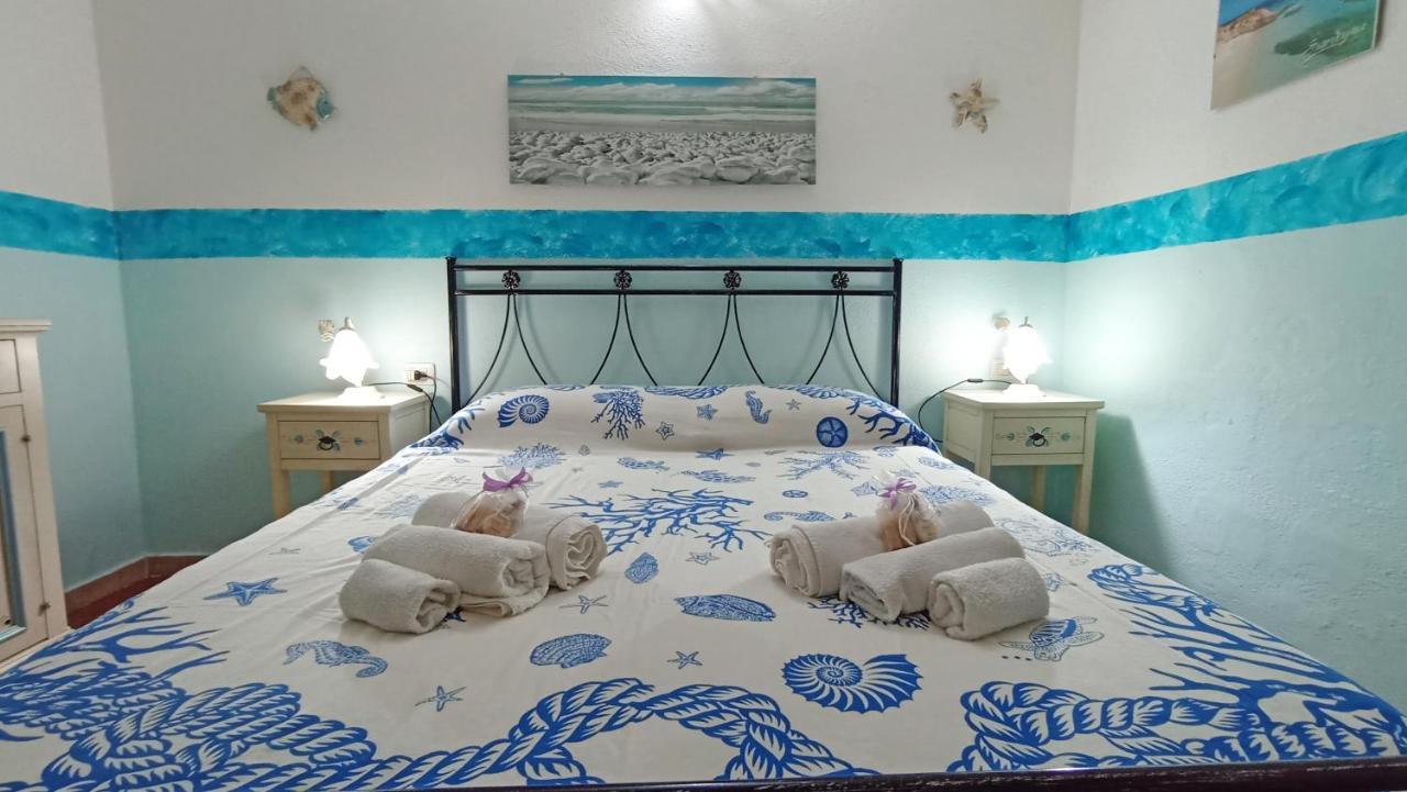 Casa Vacanze Villa Sandrina Costa Paradiso Exterior photo