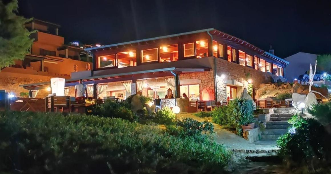 Casa Vacanze Villa Sandrina Costa Paradiso Exterior photo